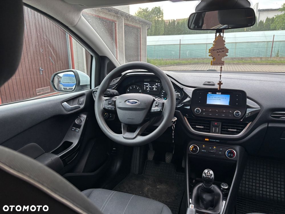Ford Fiesta - 11