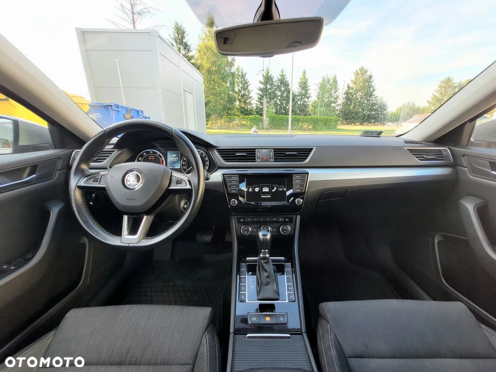 Skoda Superb 2.0 TSI Ambition DSG - 19