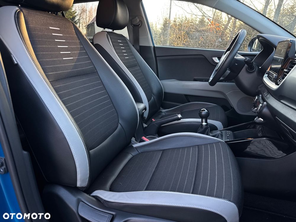 Kia Stonic 1.2 L Business Line - 6