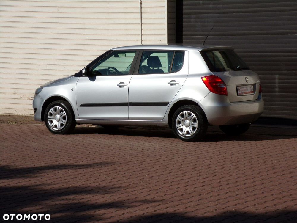 Skoda Fabia - 10