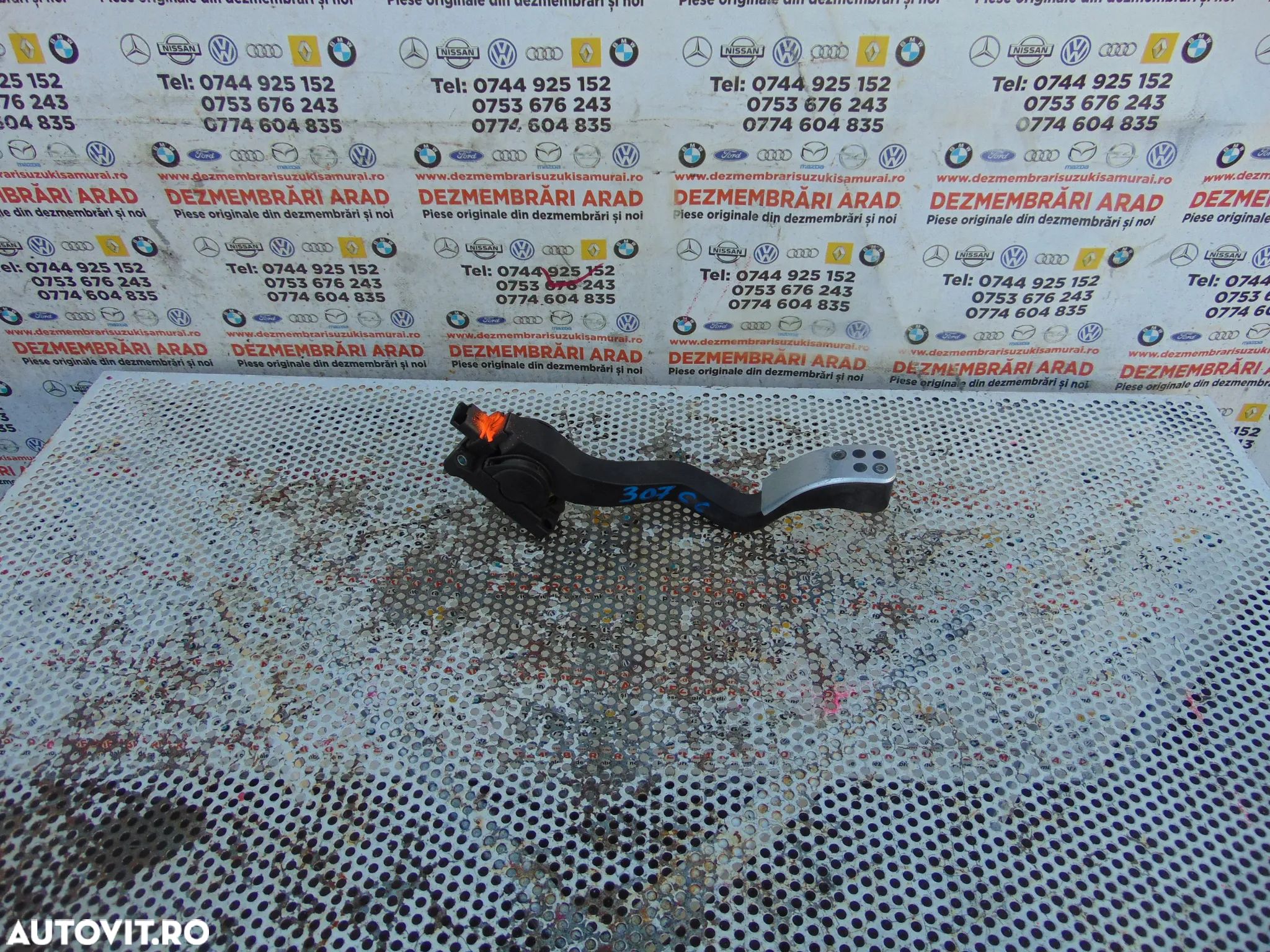 Pedala acceleratie Peugeot 307cc 307 cod 9647781380 - 1