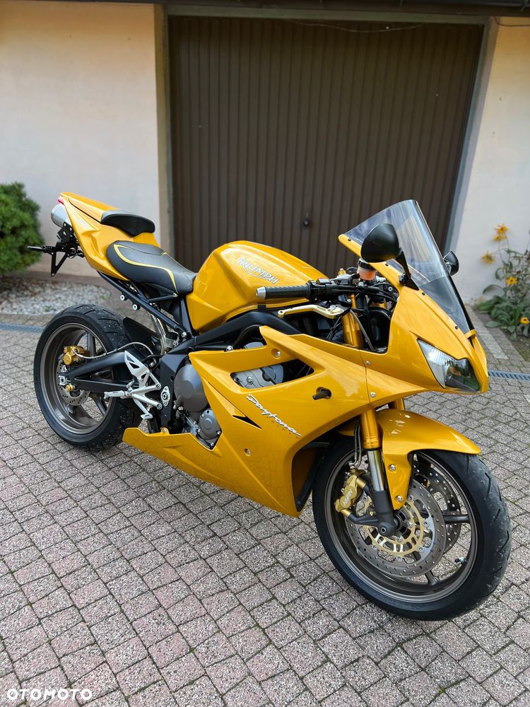 Triumph Daytona - 38