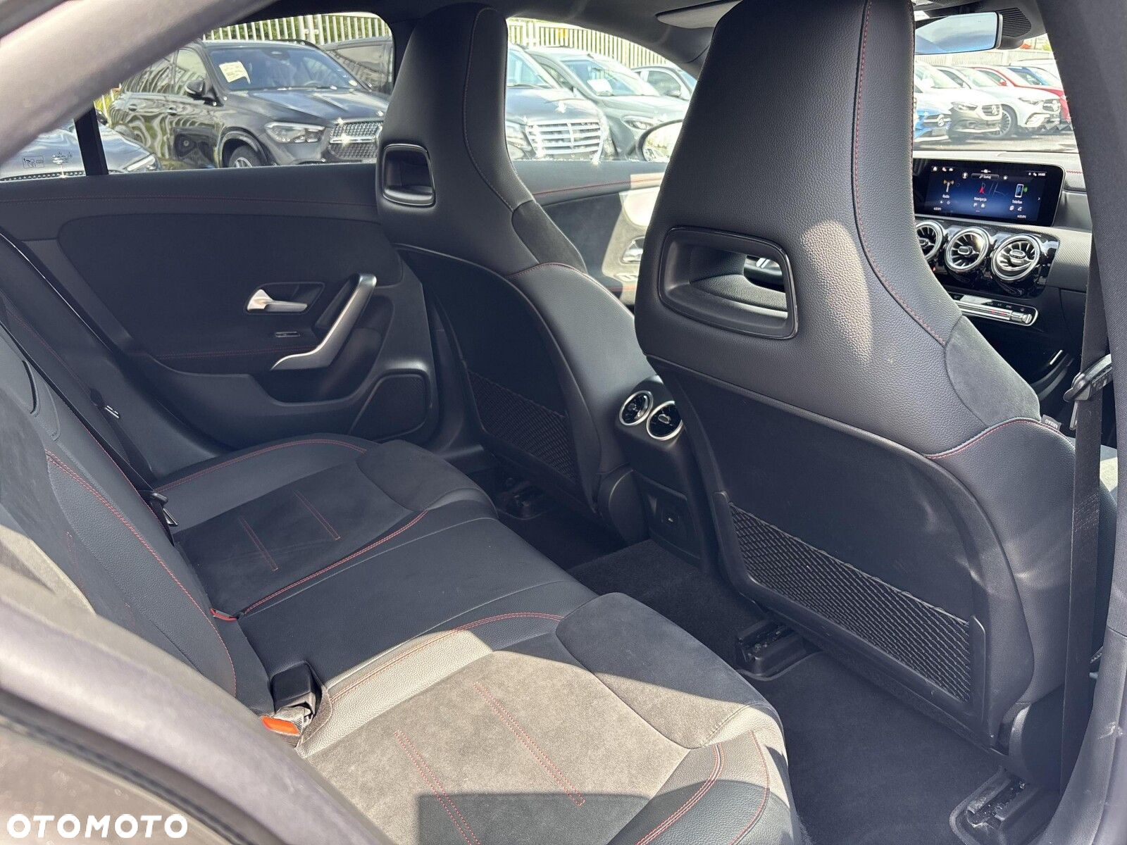 Mercedes-Benz CLA - 19