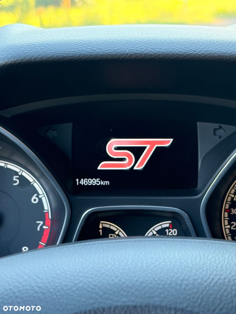 Ford Focus 2.0 EcoBoost ST-2 - 26