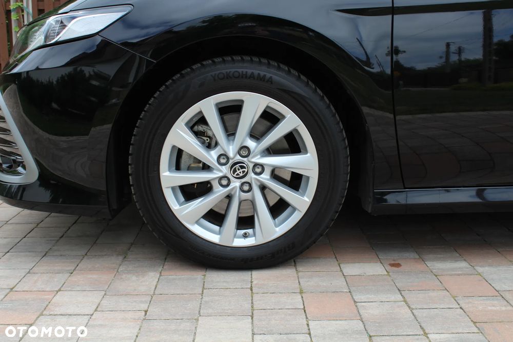 Toyota Camry 2.5 Hybrid Comfort CVT - 12