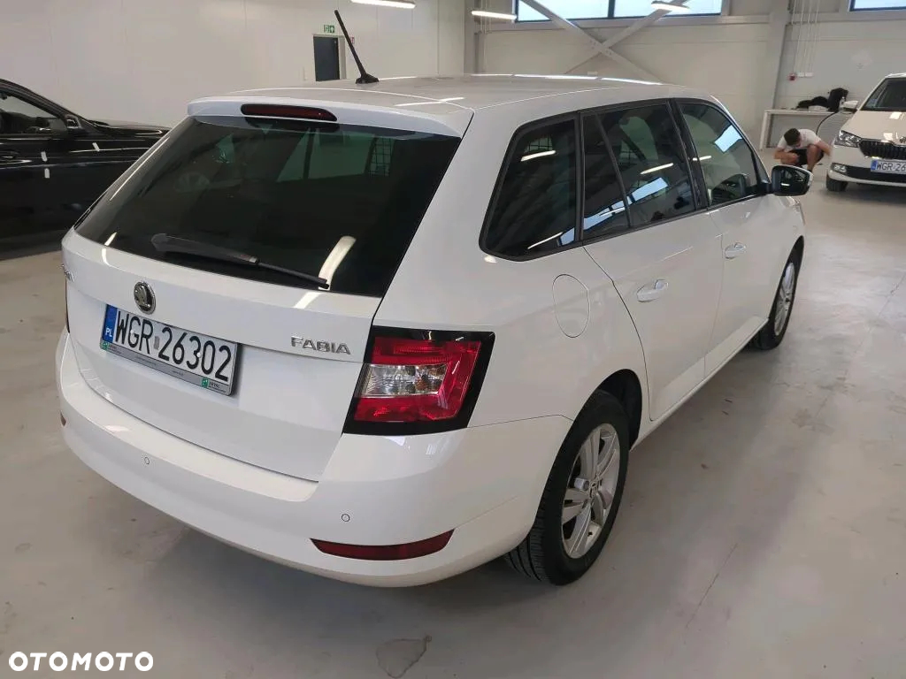 Skoda Fabia 1.0 Ambition - 3