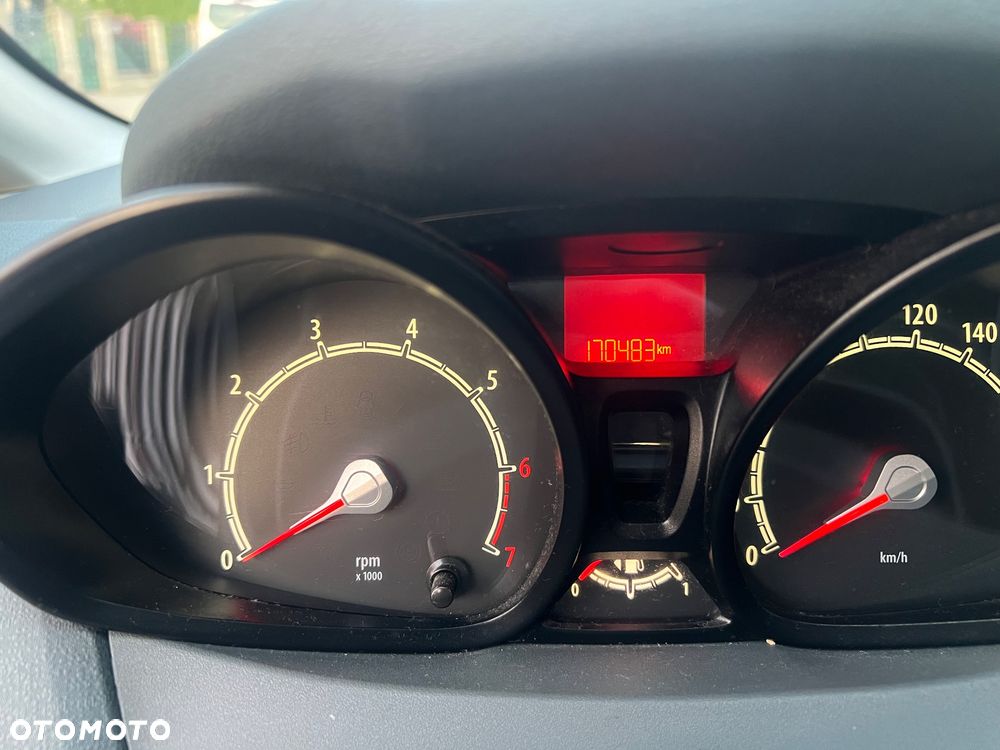 Ford Fiesta 1.25 Ambiente - 8