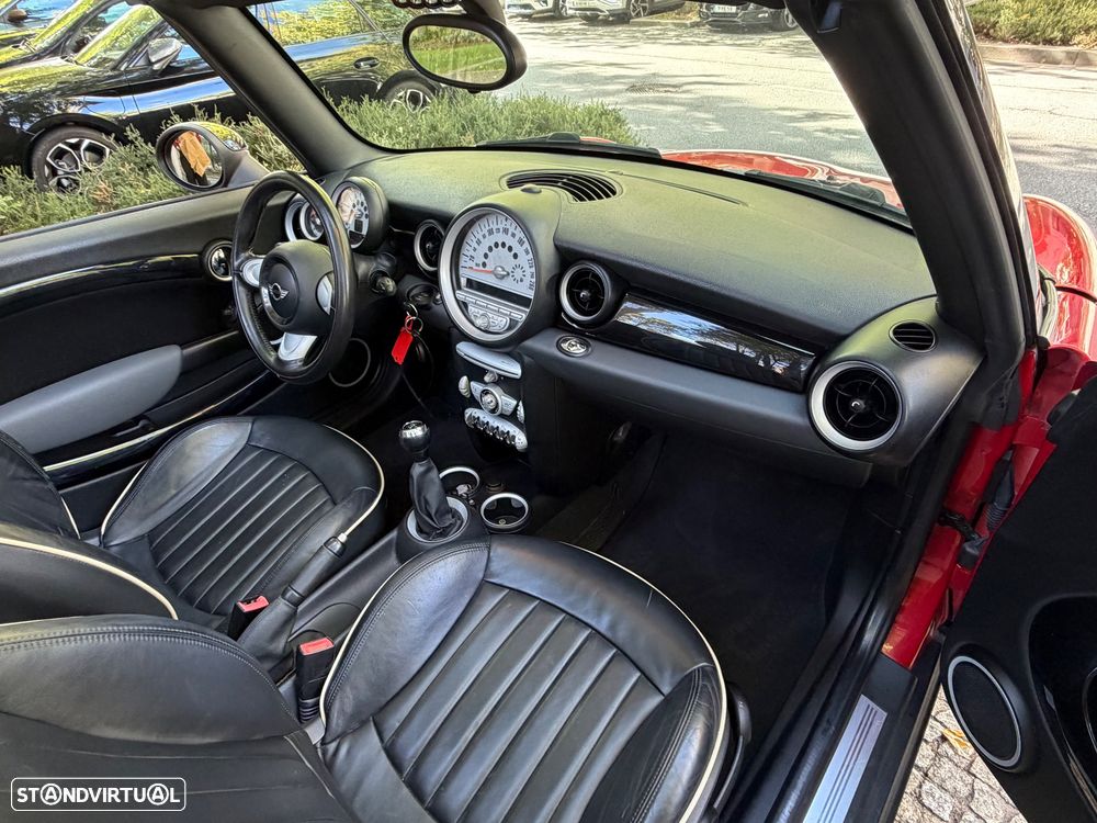 MINI Cabrio Cooper - 37