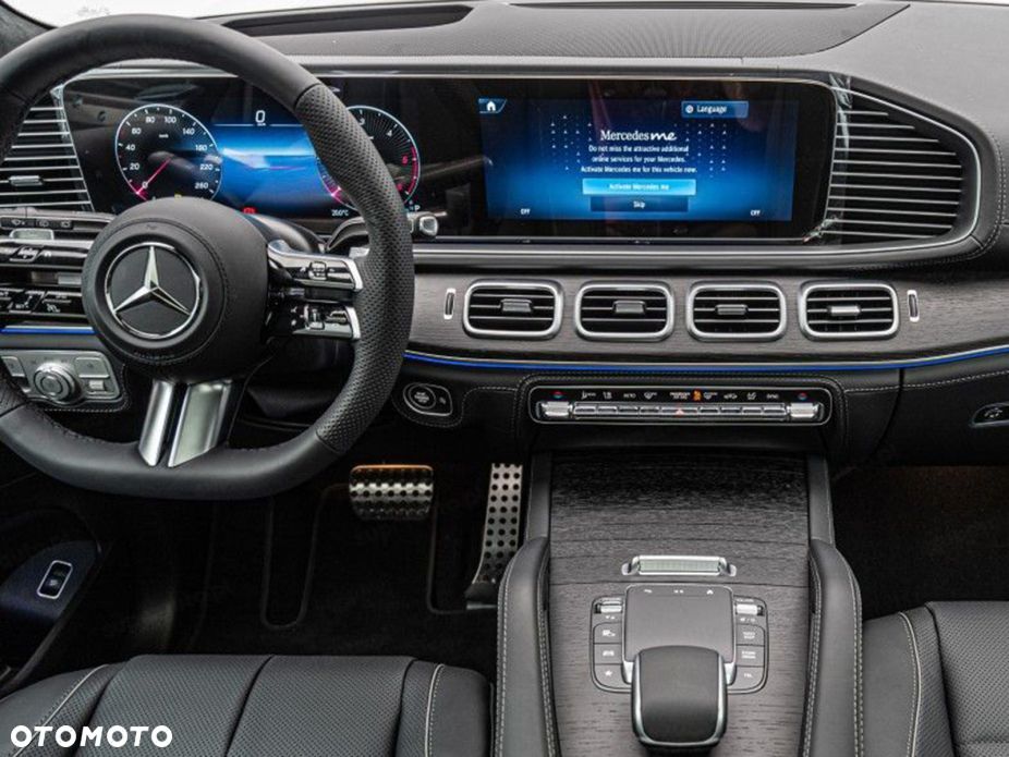 Mercedes-Benz GLS - 9