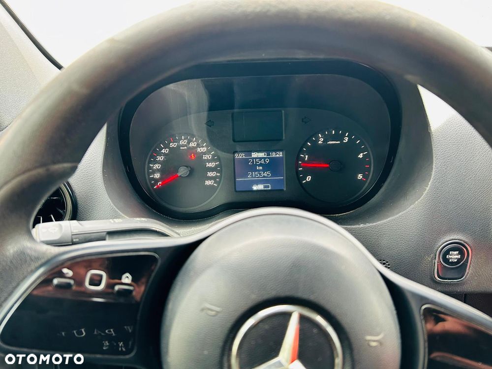 Mercedes-Benz Sprinter - 19