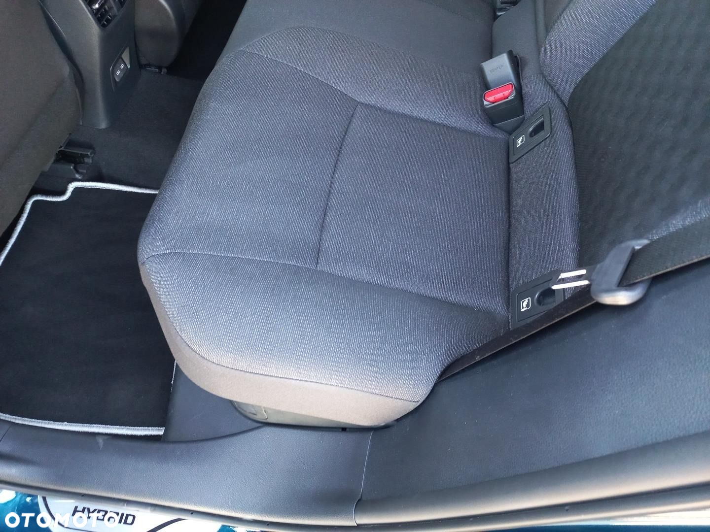 Toyota Corolla 1.8 Hybrid Style - 22