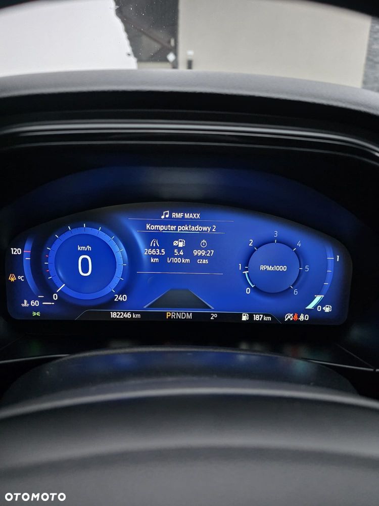 Ford Focus 1.5 EcoBlue Start-Stopp-System ST-LINE DESIGN - 23