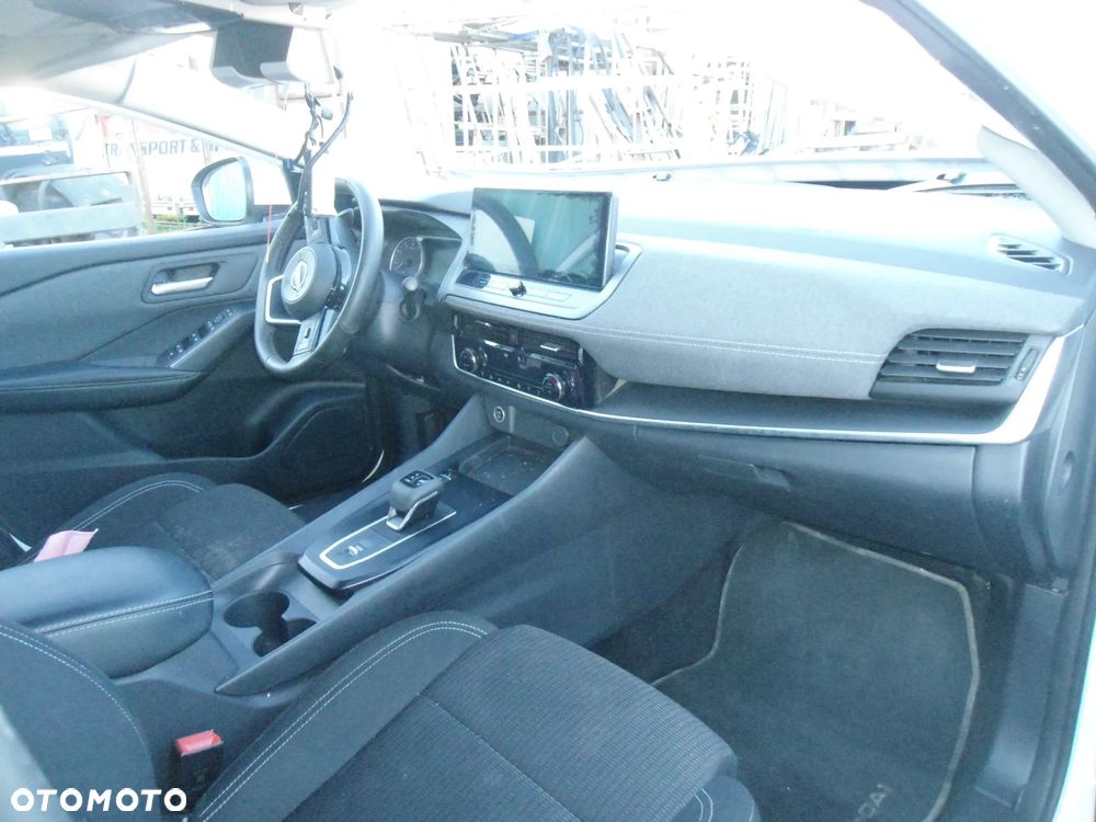 Nissan Qashqai - 4
