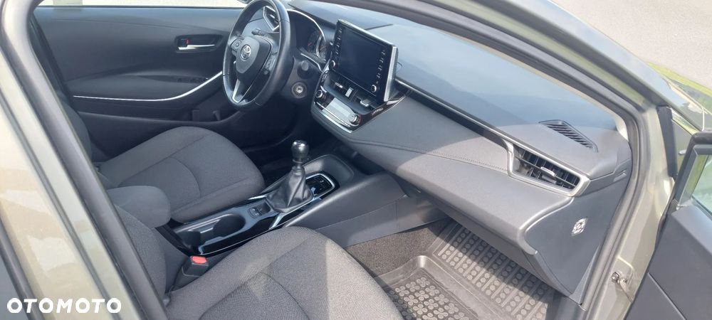 Toyota Corolla 1.6 Comfort - 12