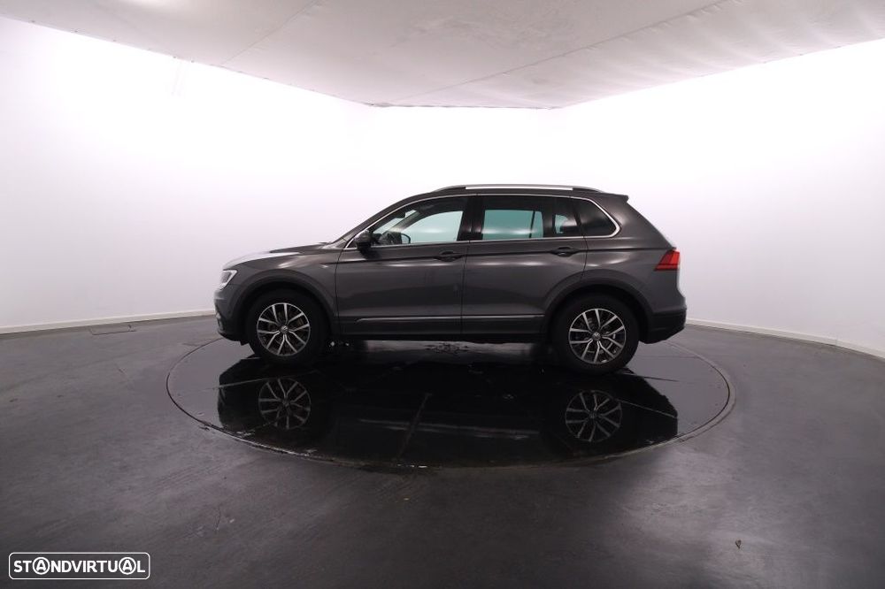 VW Tiguan 1.6 TDI Confortline - 3