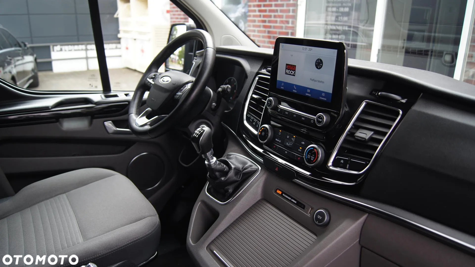 Ford Tourneo Custom 2.0 EcoBlue L1 Titanium X - 16