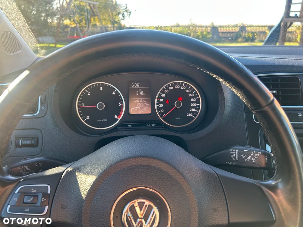 Volkswagen Polo 1.6 TDI DPF Trendline - 17