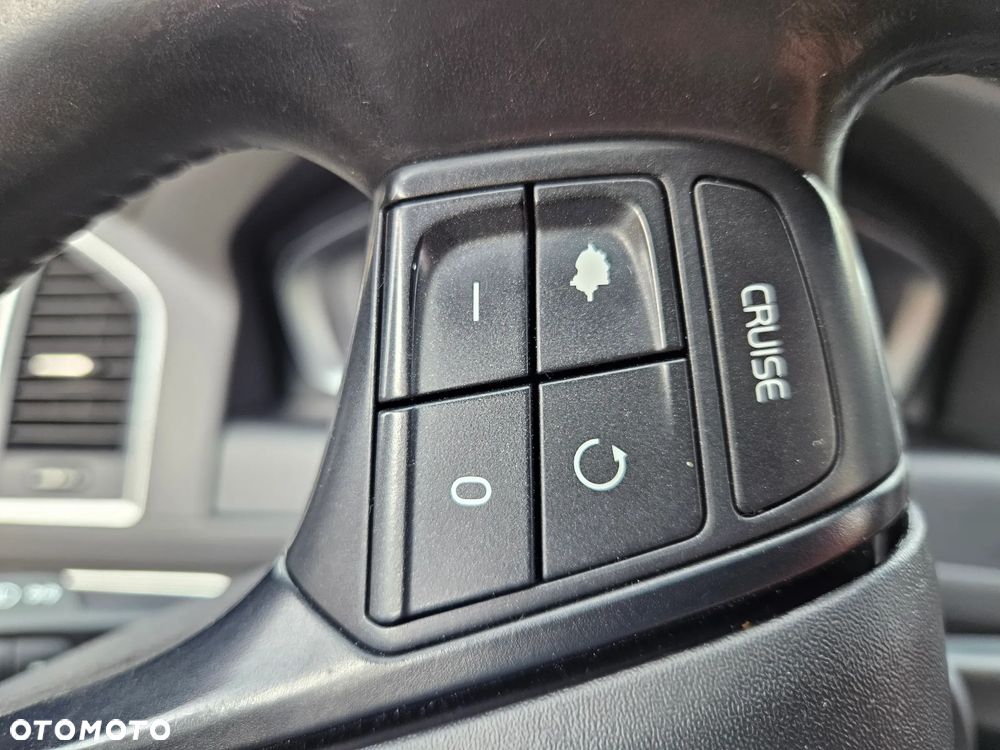 Volvo XC 60 D4 AWD Kinetic - 17