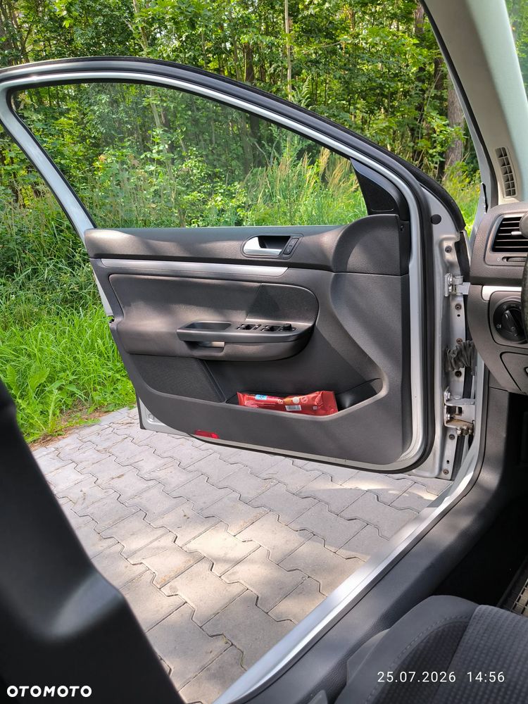 Volkswagen Golf 2.0 TDI Comfortline - 21