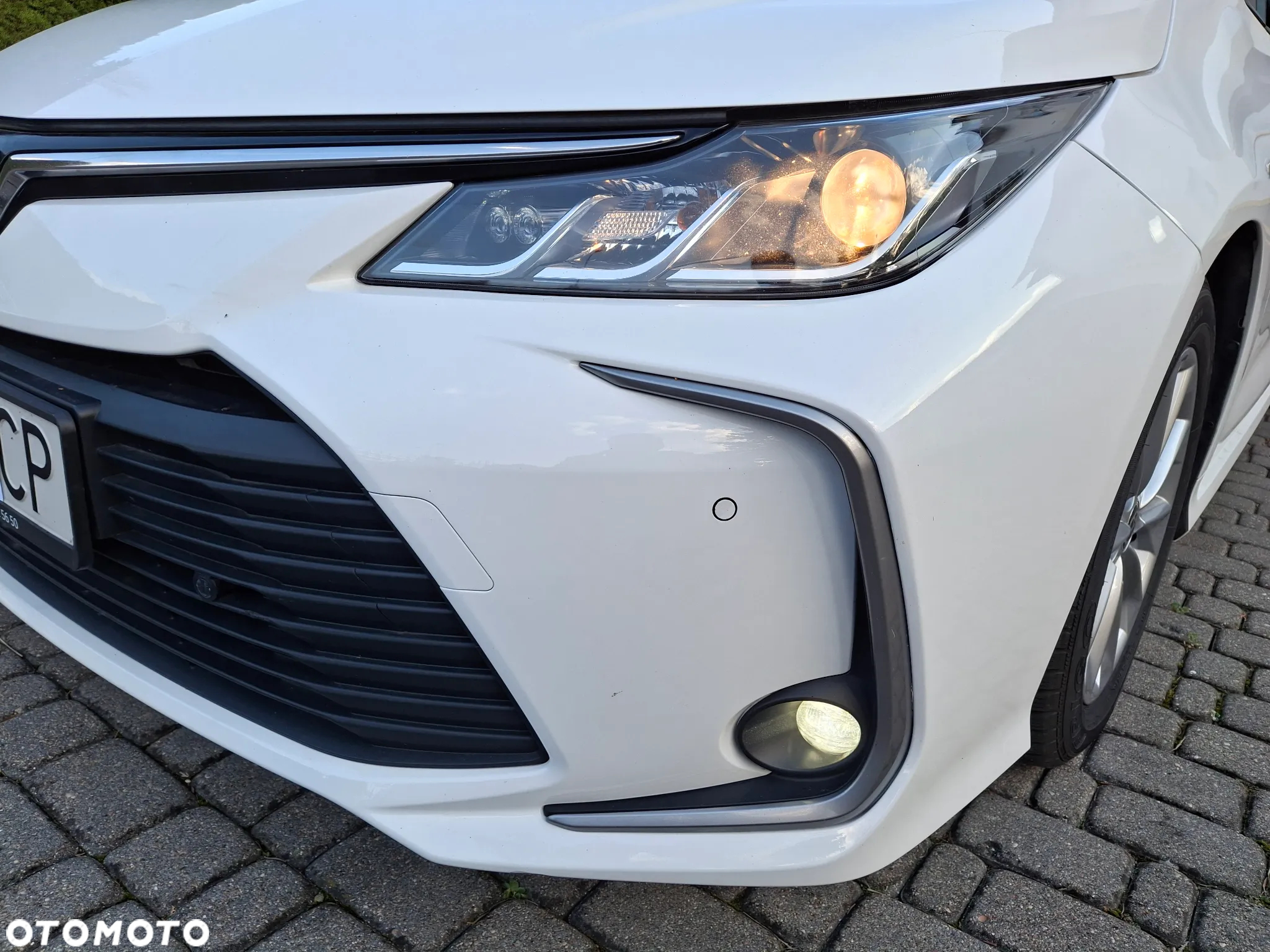 Toyota Corolla 1.8 Hybrid Comfort - 13