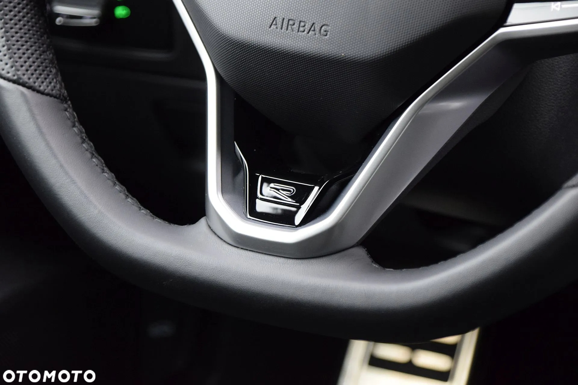 Volkswagen Arteon 2.0 TDI R-Line DSG - 25