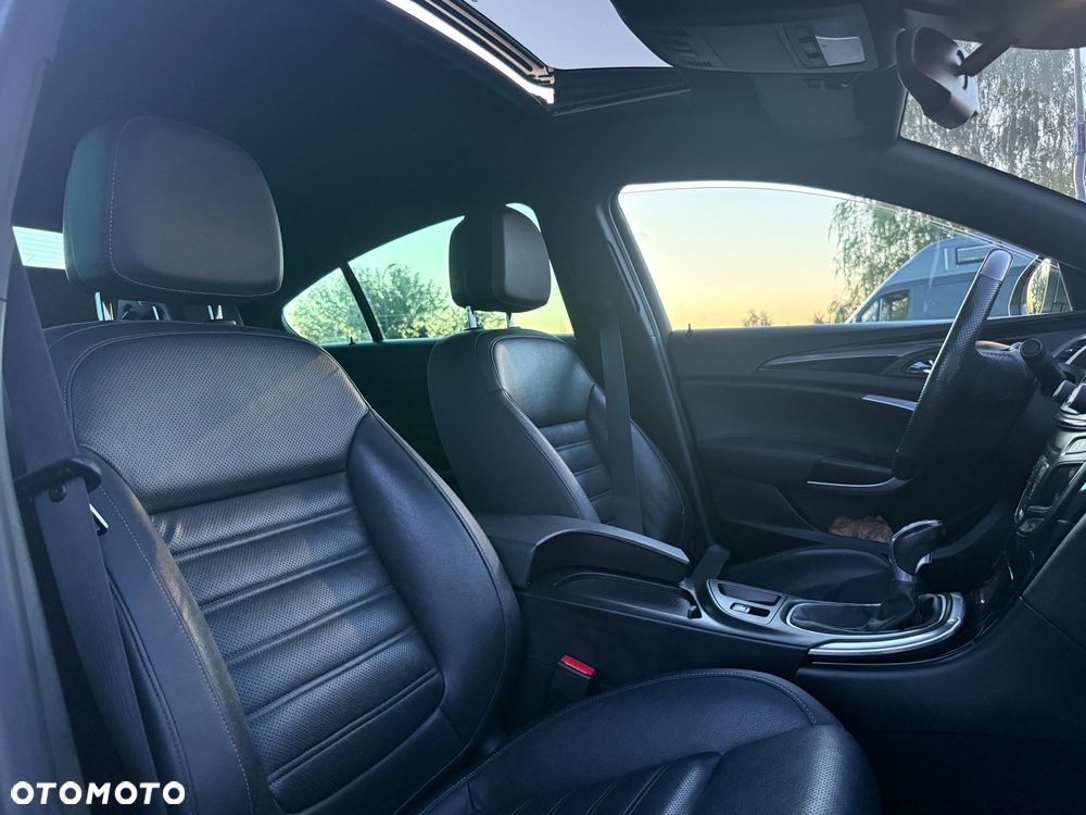 Opel Insignia 1.4 T Cosmo S&S - 11