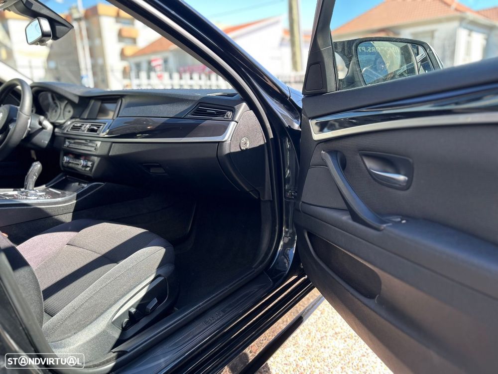 BMW 520 d Auto - 31