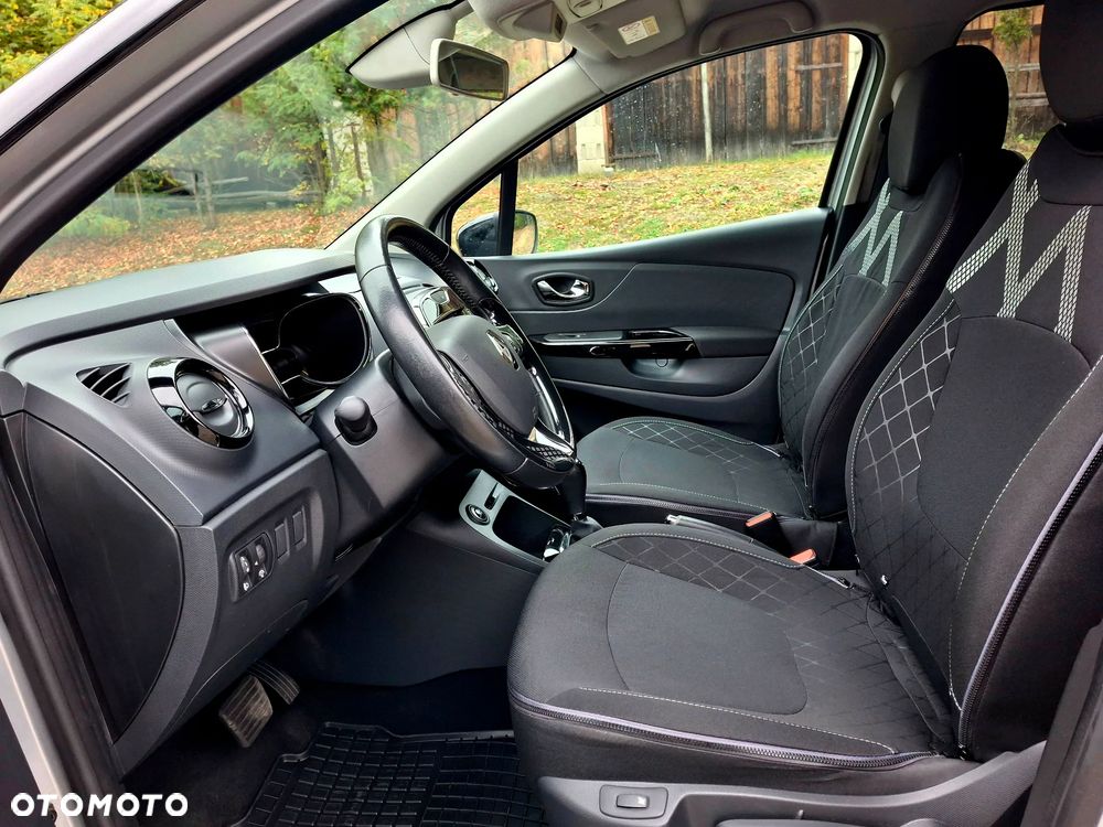 Renault Captur TCe 120 EDC Helly Hansen - 21