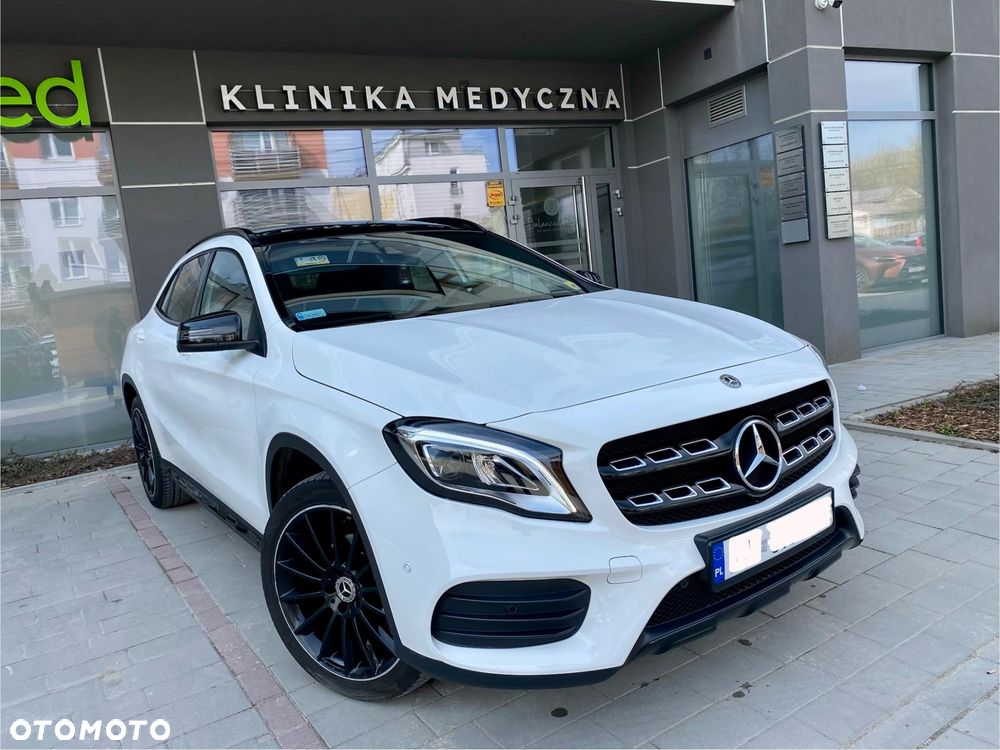 Mercedes-Benz GLA 200 7G-DCT AMG Line - 2