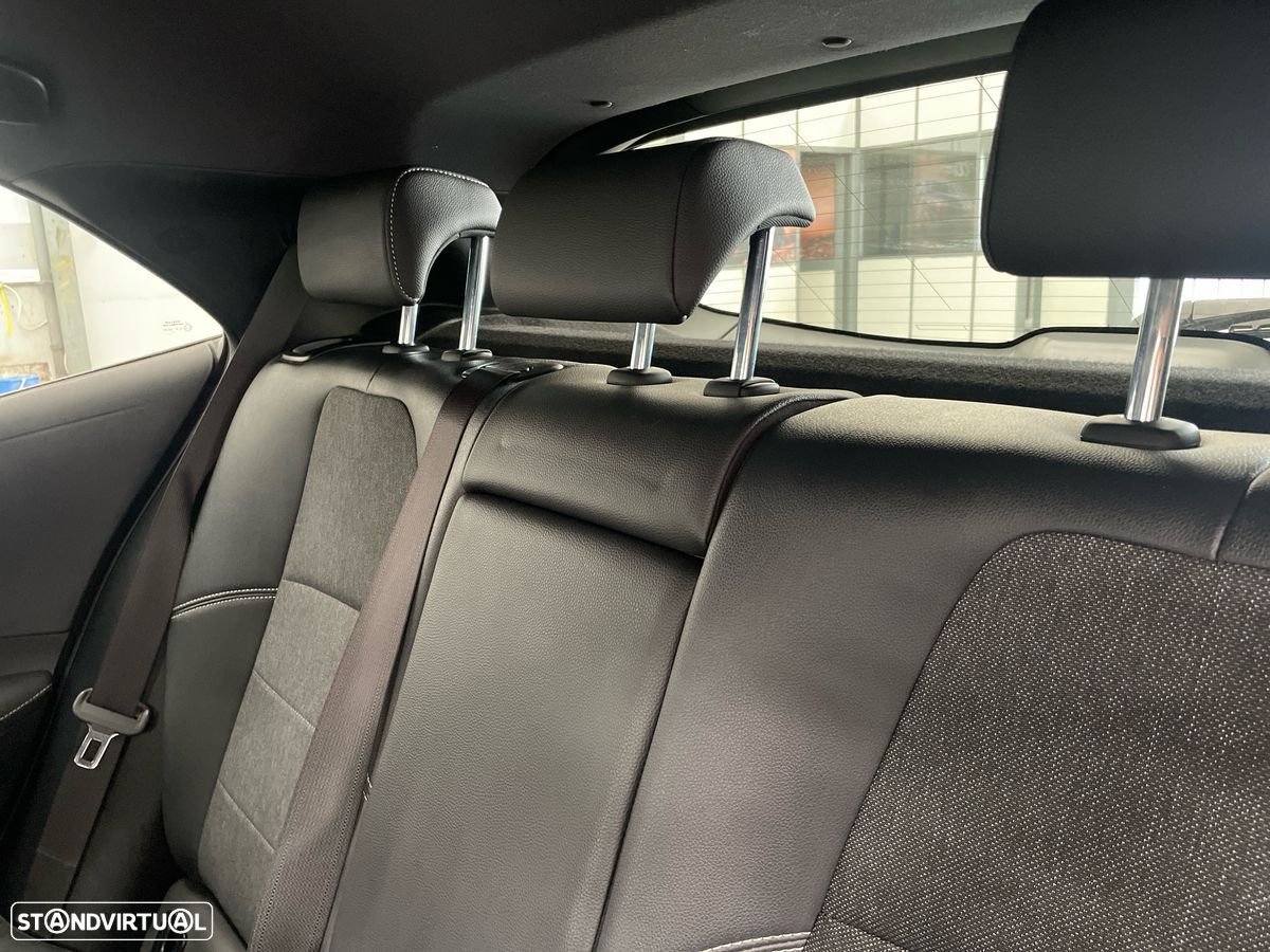 Toyota Corolla - 18