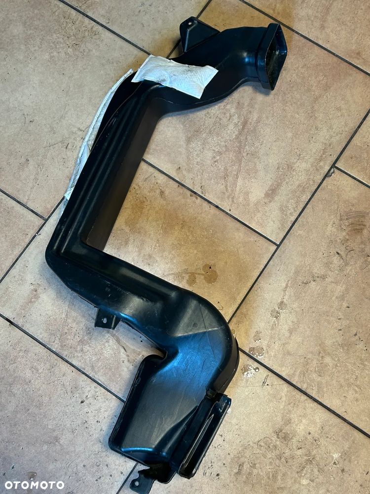 KANAŁ DOLOT POWIETRZA KONSOLI BMW X5 E70 9258254 - 2
