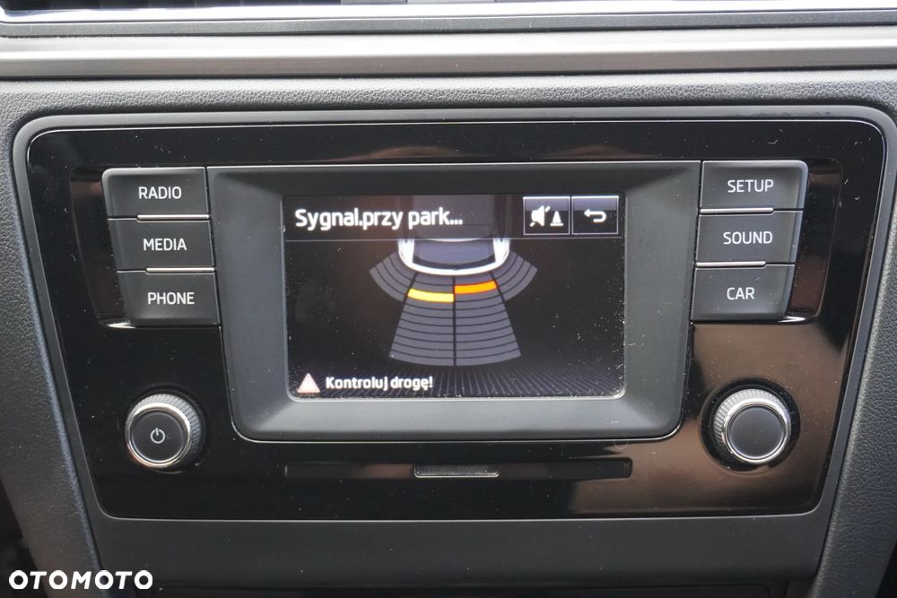 Skoda RAPID 1.2 TSI Green tec Edition - 24
