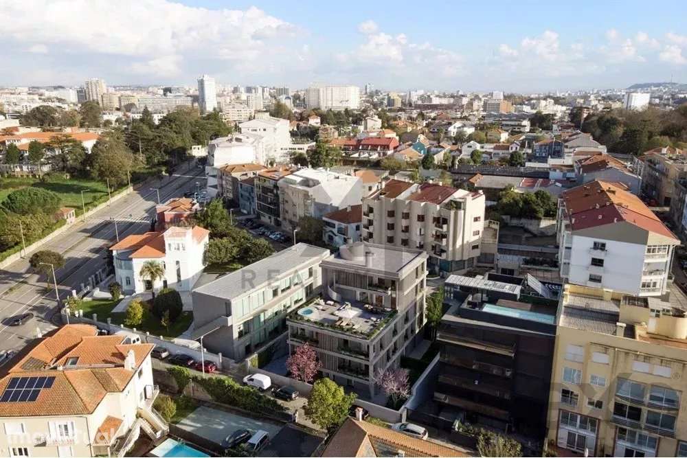 APARTAMENTO T4 DUPLEX - LORDELO DO OURO - PORTO - Grande imagem: 3/15