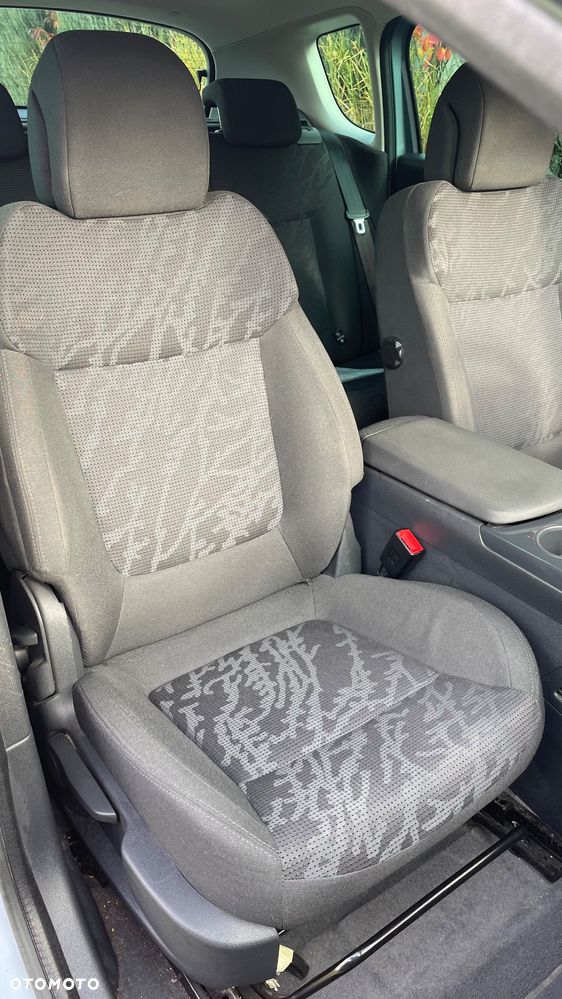 Peugeot 3008 2.0 HDi HYbrid4 - 25