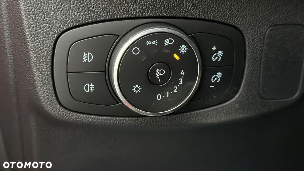 Ford Focus 1.0 EcoBoost mHEV Titanium X - 29