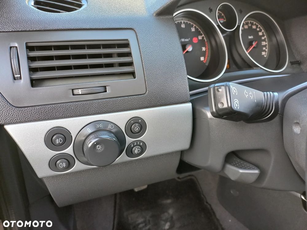 Opel Astra 1.8 Edition 111 Jahre - 19