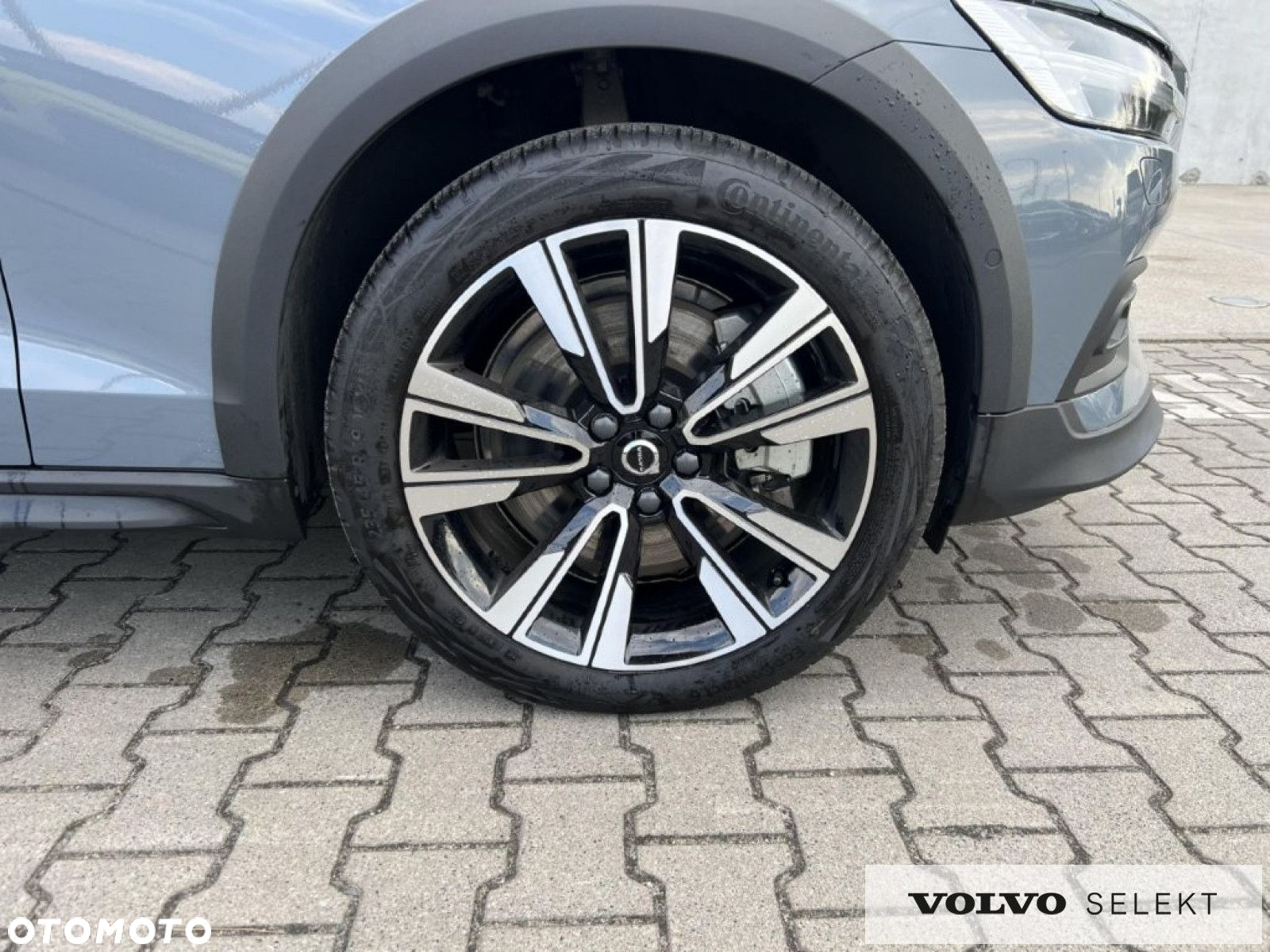 Volvo V60 Cross Country - 35