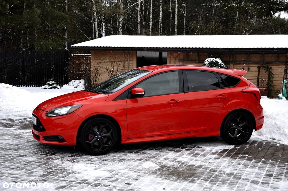 Ford Focus 2.0 EcoBoost ST mit Leder-Sport-Paket - 9