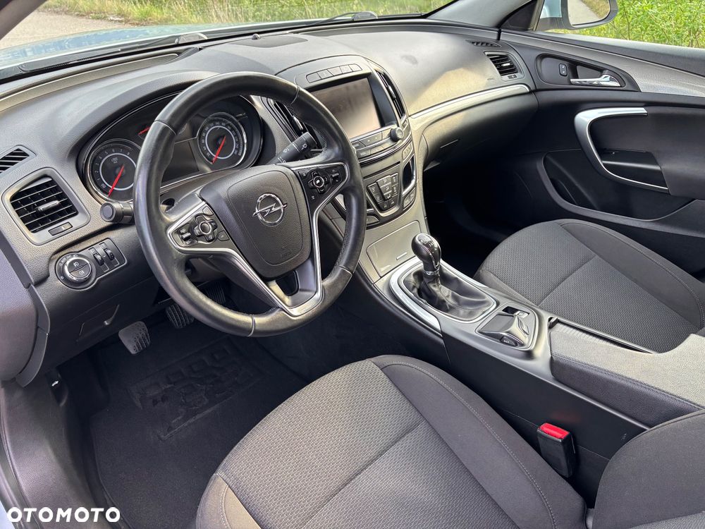 Opel Insignia 1.4 T Cosmo S&S - 23