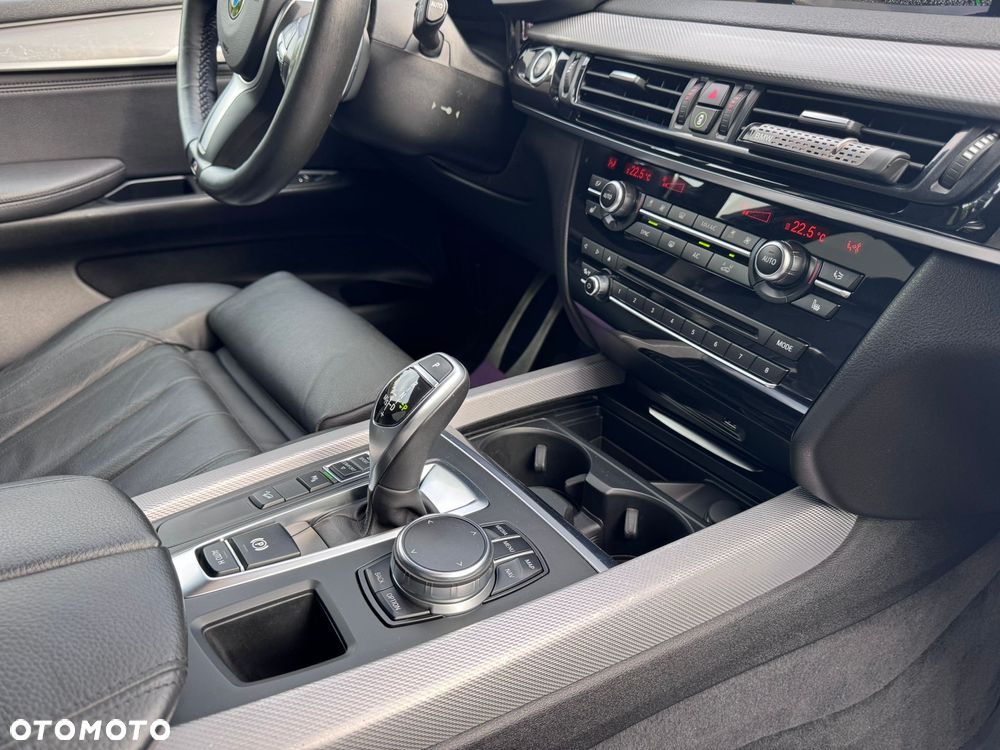 BMW X5 xDrive25d - 32