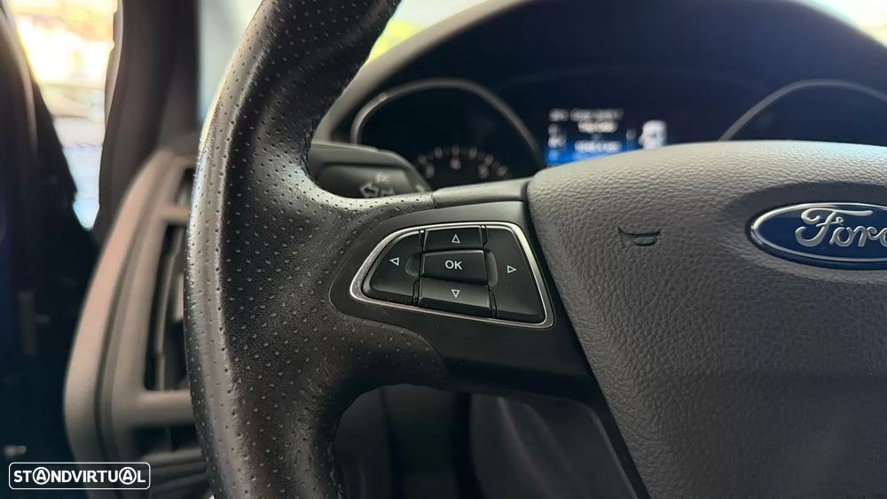 Ford Focus SW 1.0 EcoBoost ST-Line - 14