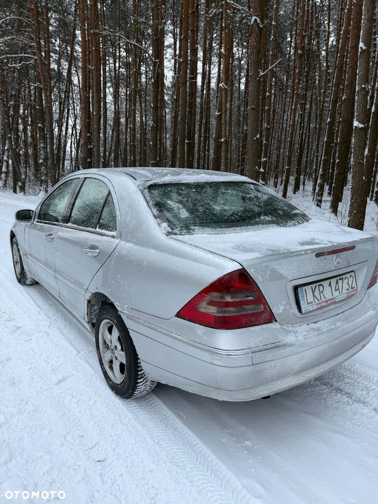Mercedes-Benz Klasa C 220 T CDI Elegance - 4