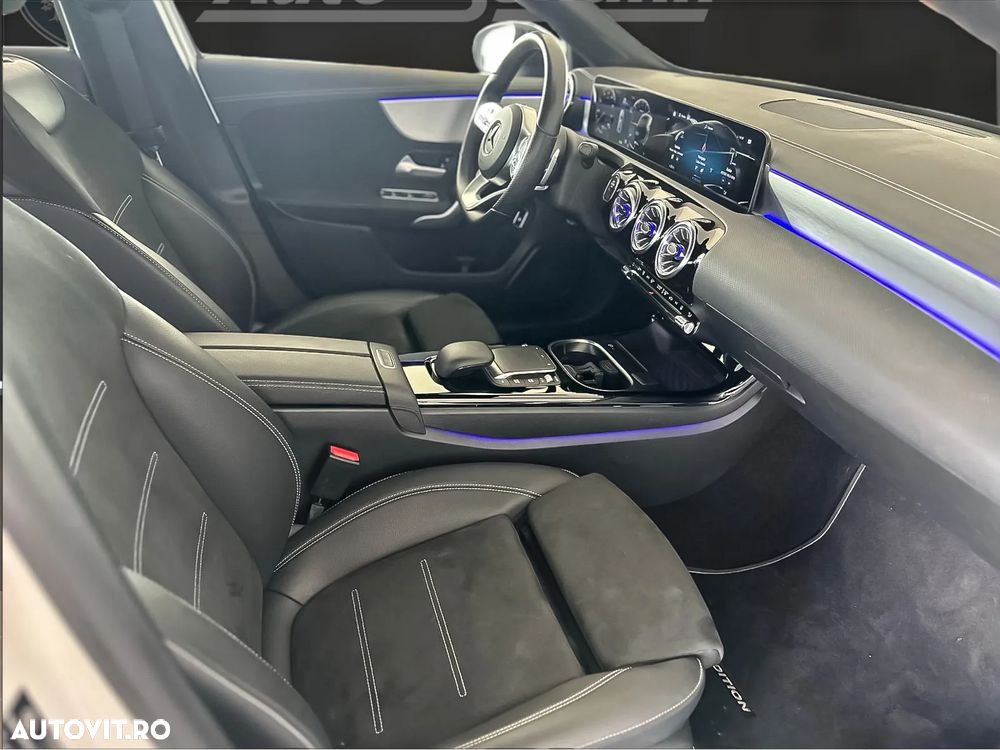 Mercedes-Benz A 250 e 8G-DCT AMG Line - 12