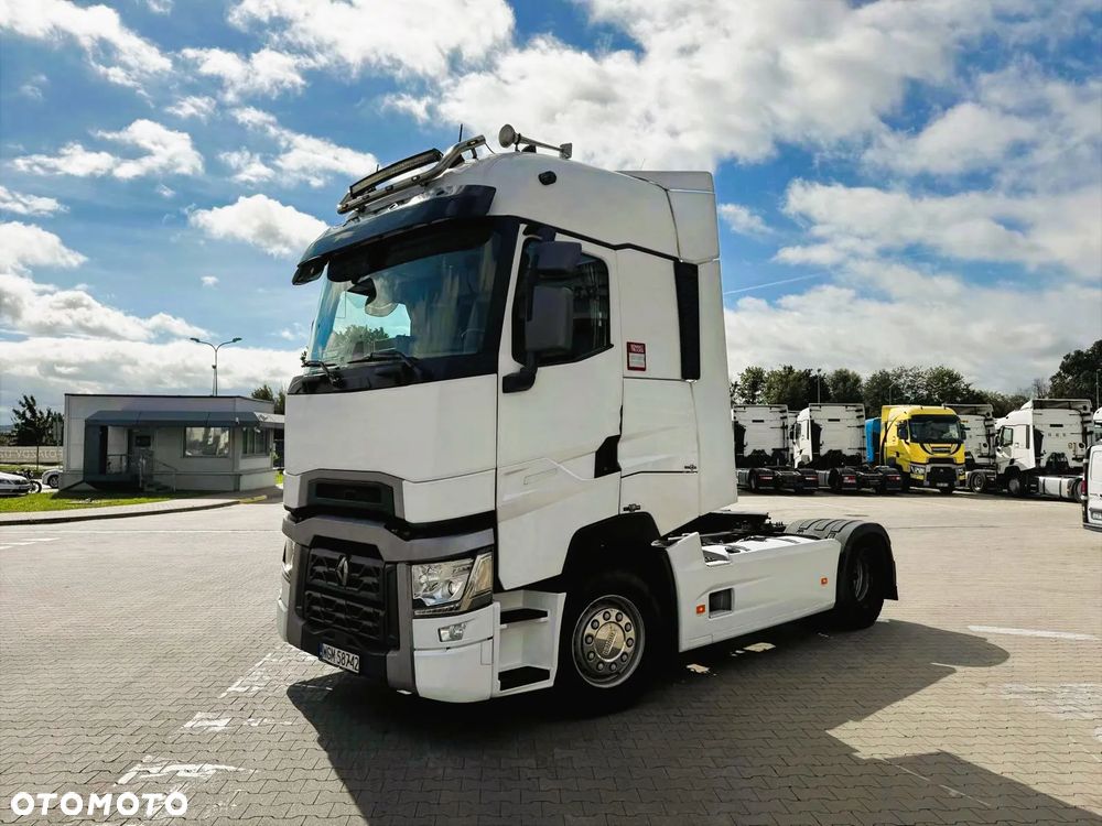 Renault T520 High Cab - 1