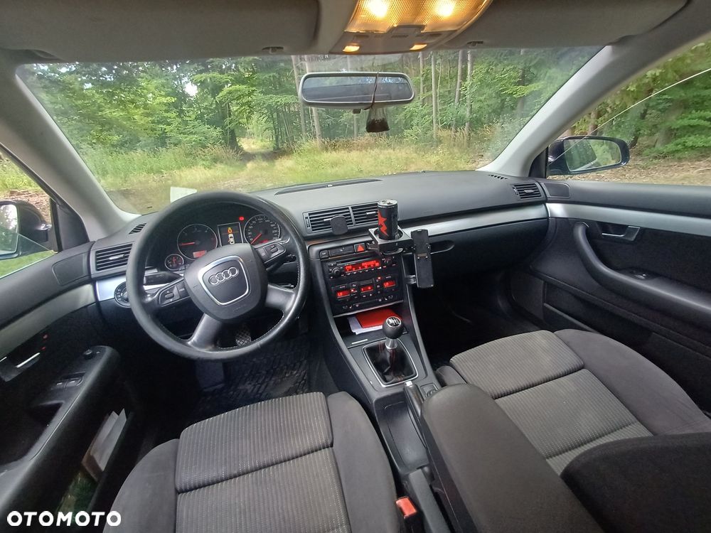 Audi A4 Avant - 8