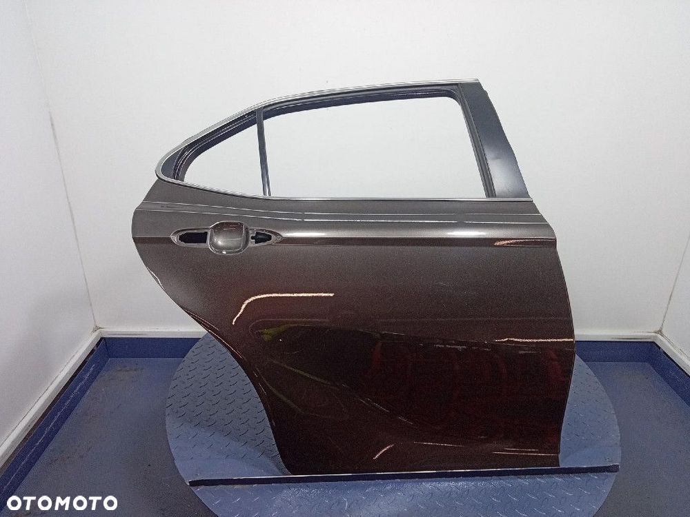 TOYOTA CAMRY VIII XV70 DRZWI TYŁ PRAWE TYLNE 4X7 - 1