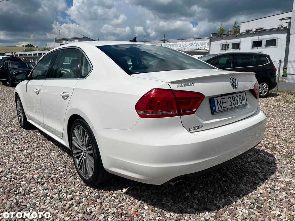Volkswagen Passat - 8