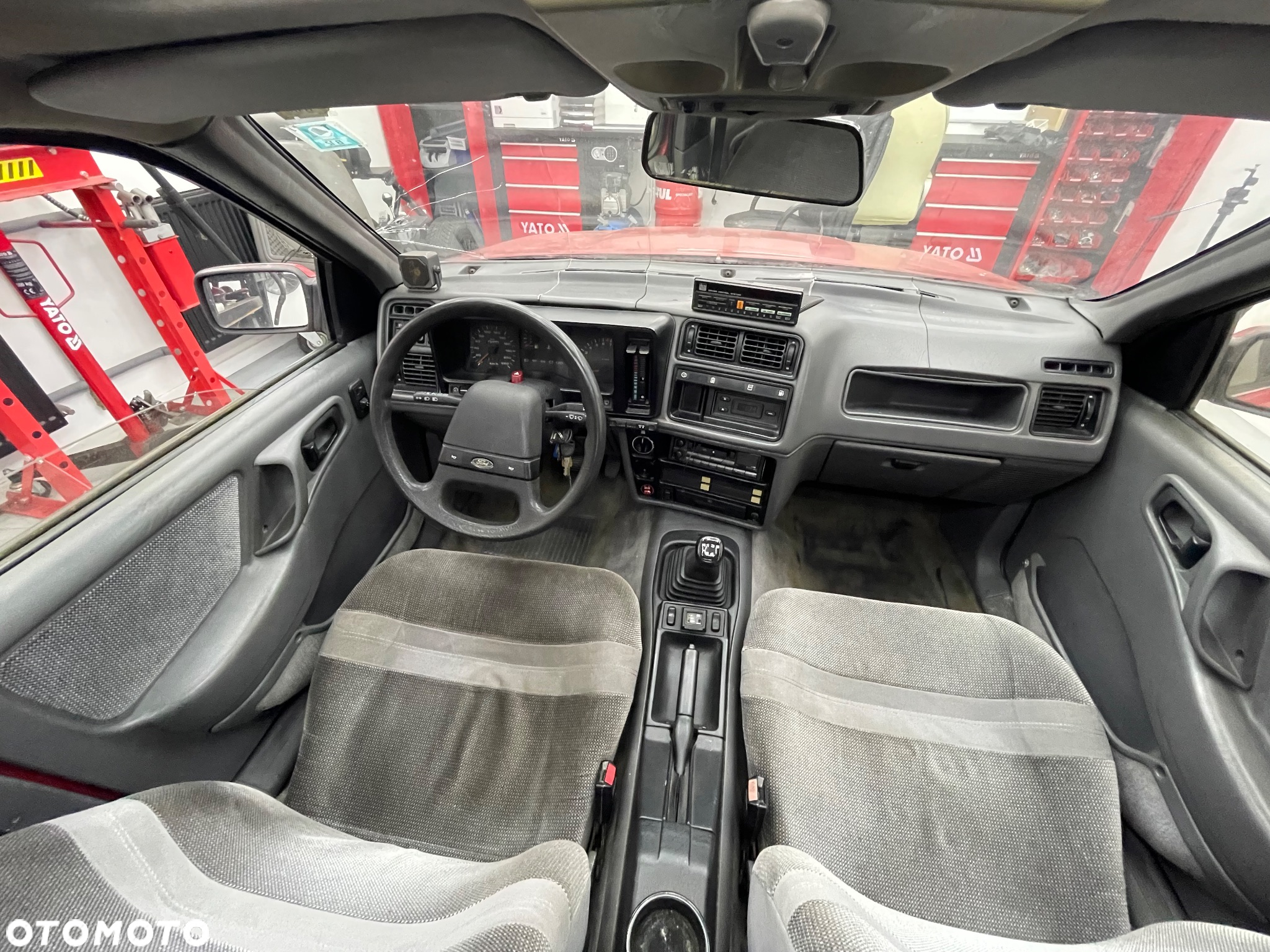 Ford Sierra 2.0 iS - 9