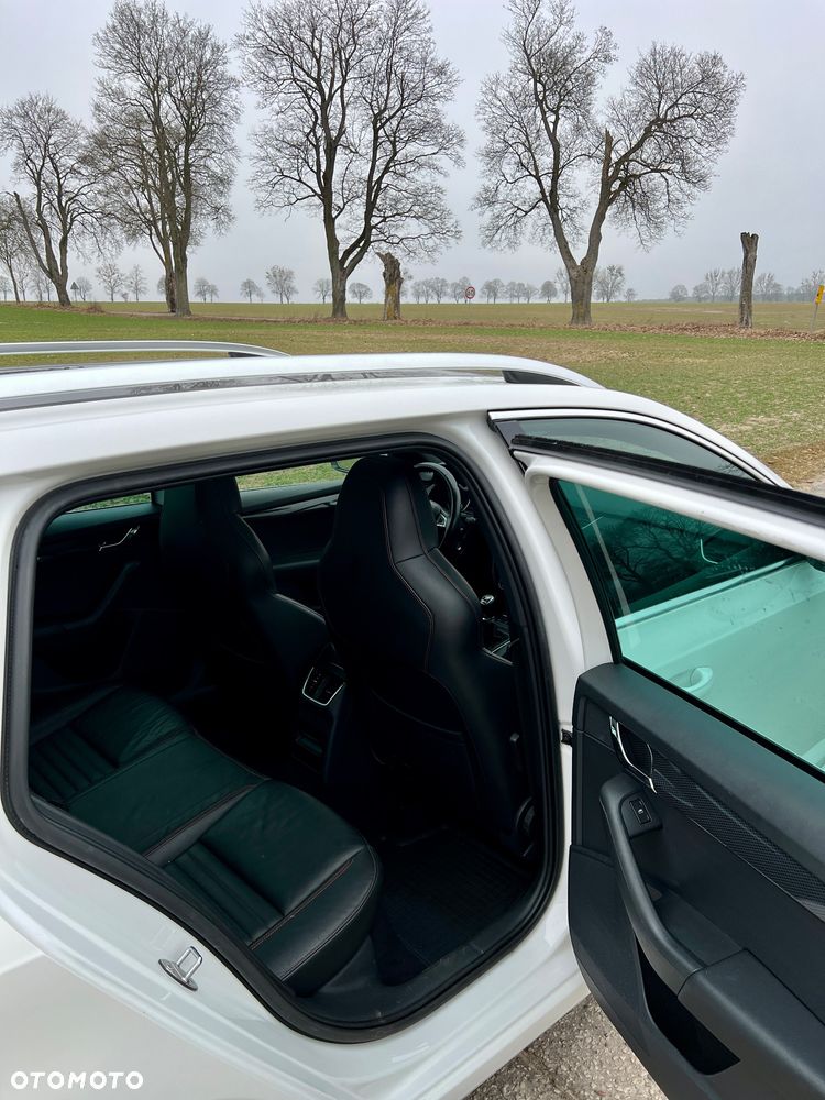 Skoda Octavia 2.0 TDI (Green tec) RS - 10