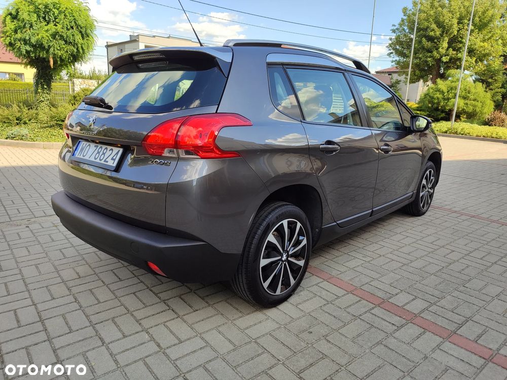 Peugeot 2008 PureTech 82 Allure - 3